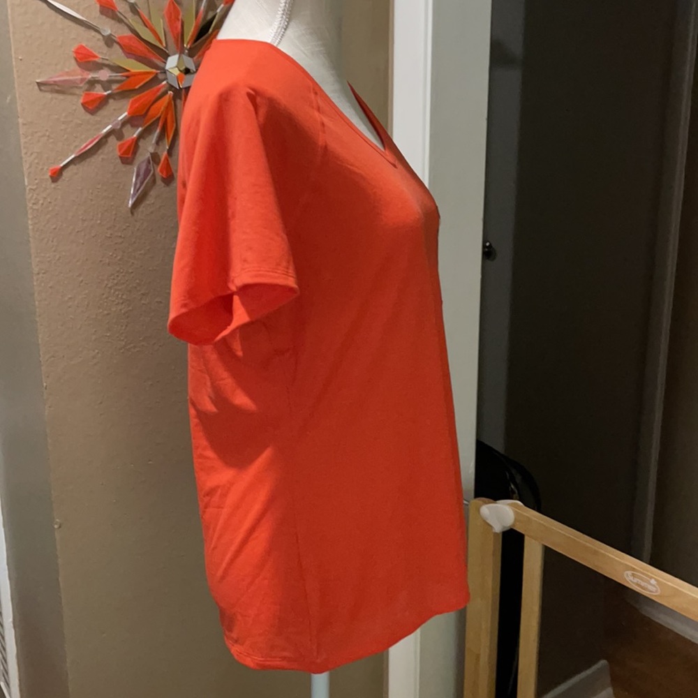 Shirt - Picture 2 of 4